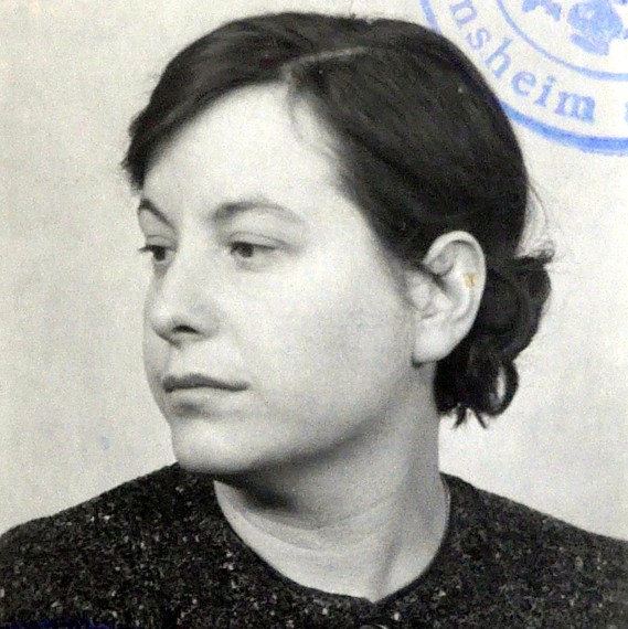 Wolf, Hildegard geb Adler